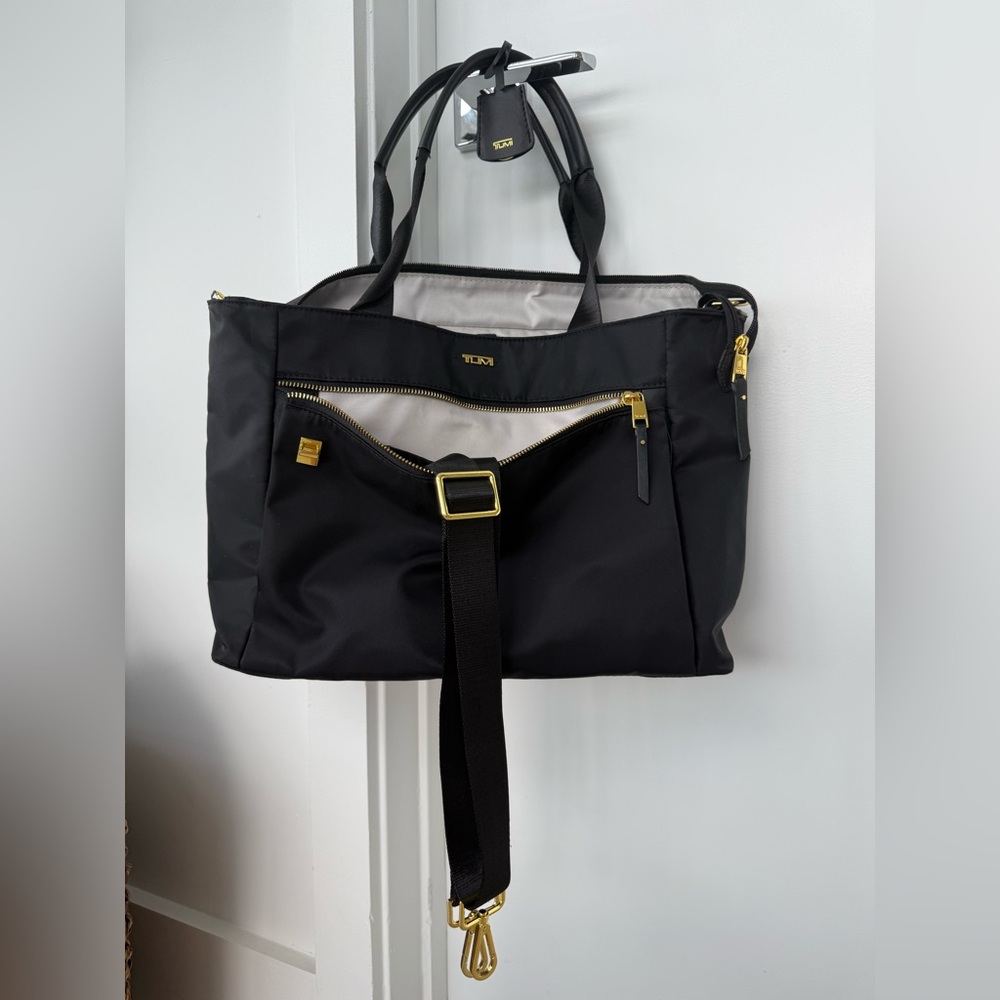 Tumi Black Voyageur Sidney Business Tote Bag